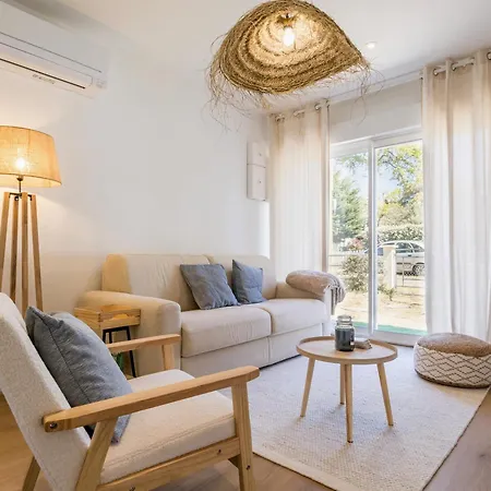 Hébergement de vacances Maison Rénovée 2023 à 300m De La Avec Terrasse, Jardin Clos, Clim Et Wifi - Fr-1-306-1270 *