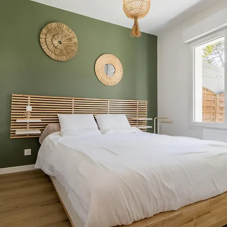 Hébergement de vacances Maison Rénovée 2023 à 300m De La Avec Terrasse, Jardin Clos, Clim Et Wifi - Fr-1-306-1270